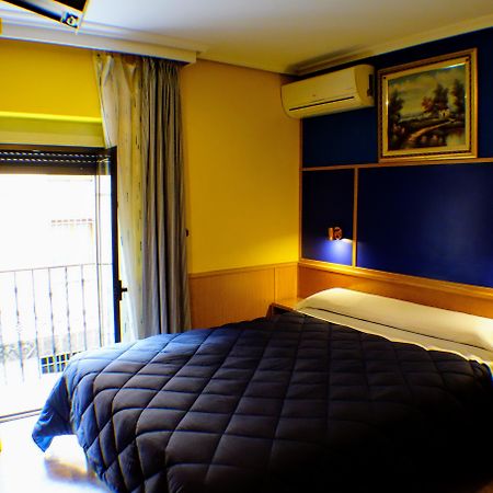 Tripolis Toledo Hotel Luaran gambar