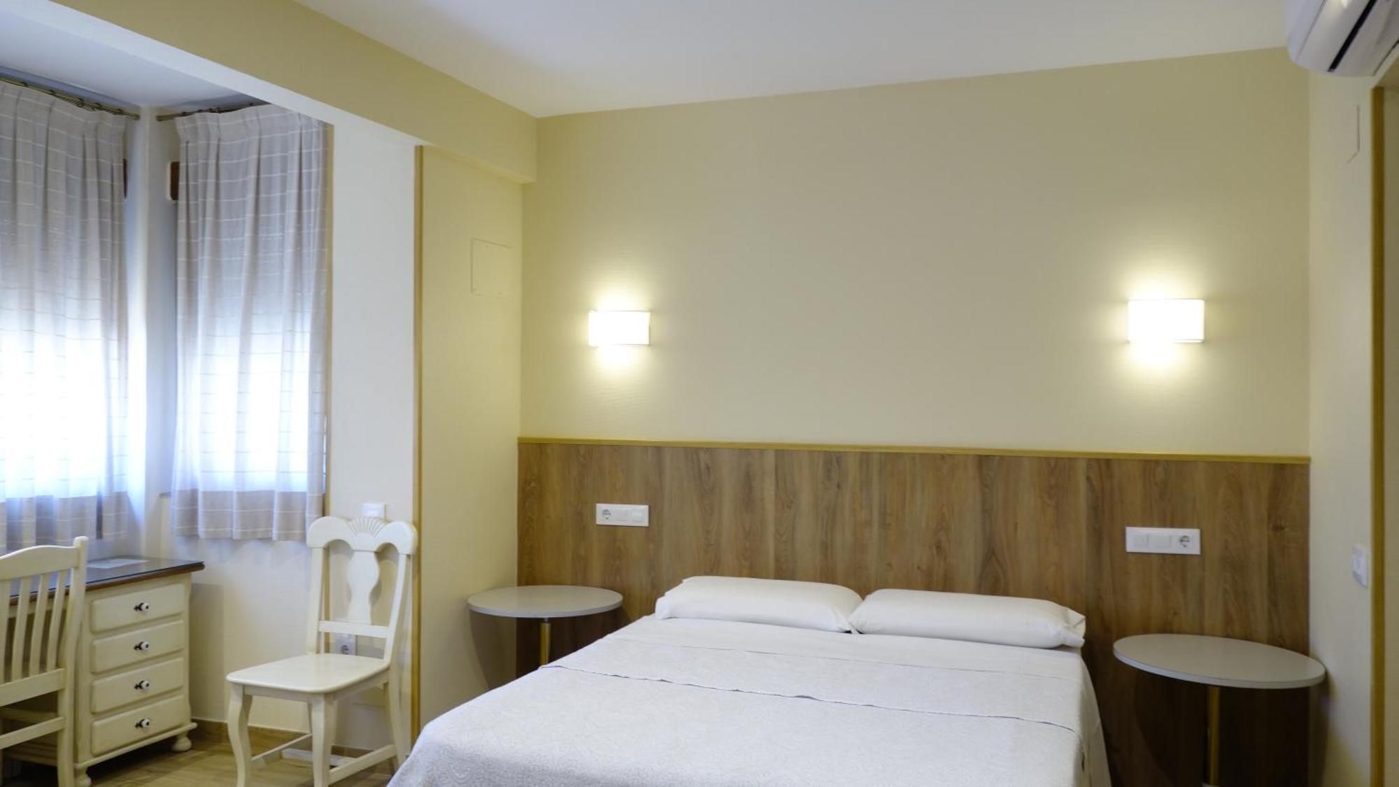 Tripolis Toledo Hotel Luaran gambar