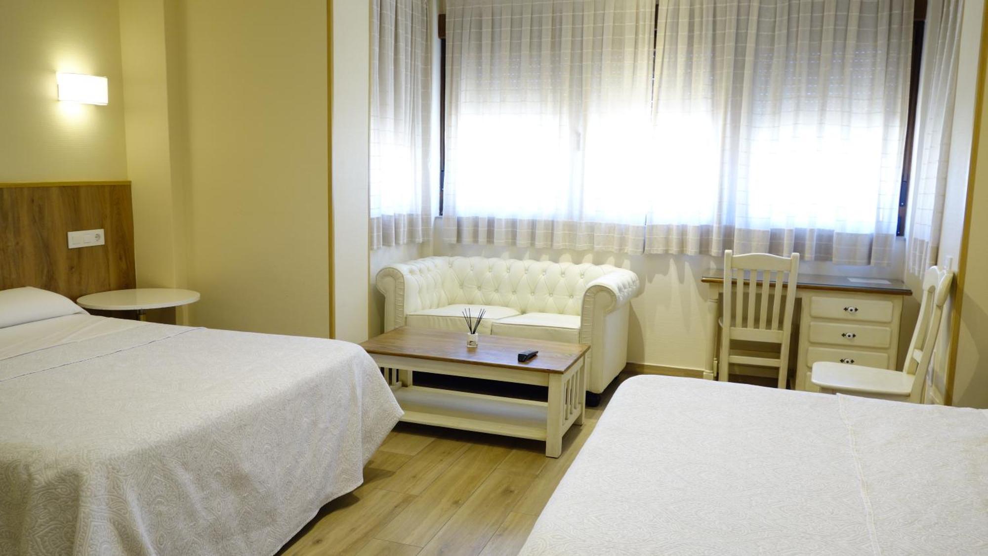 Tripolis Toledo Hotel Luaran gambar