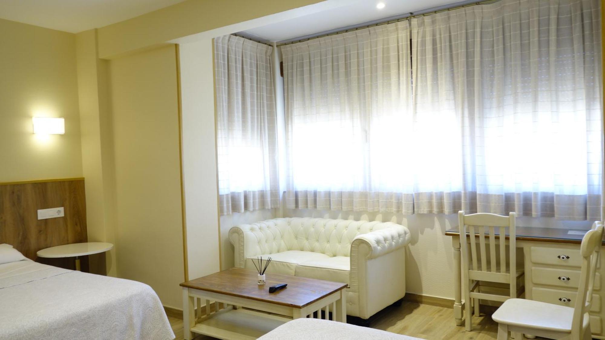 Tripolis Toledo Hotel Luaran gambar