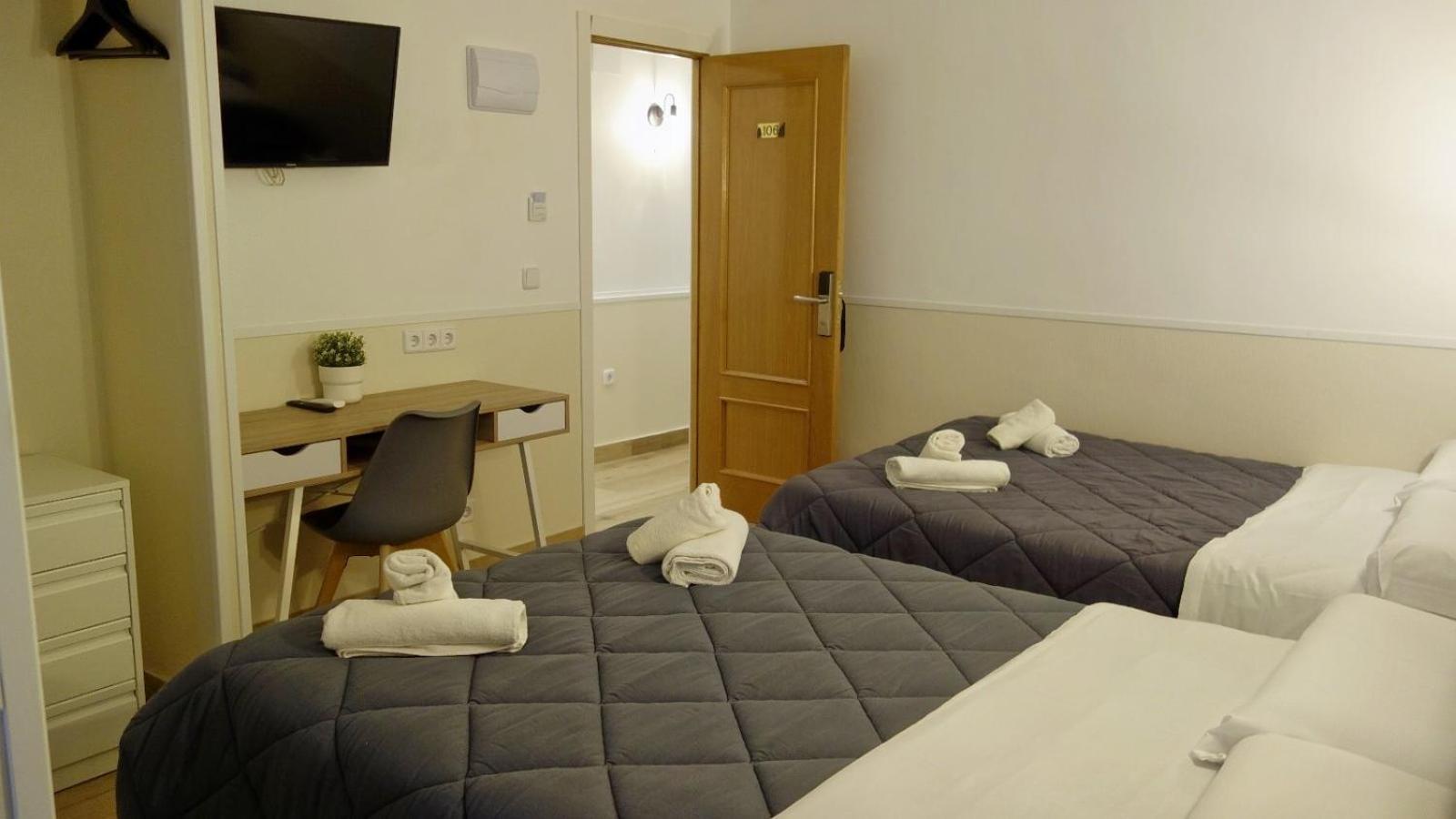 Tripolis Toledo Hotel Luaran gambar